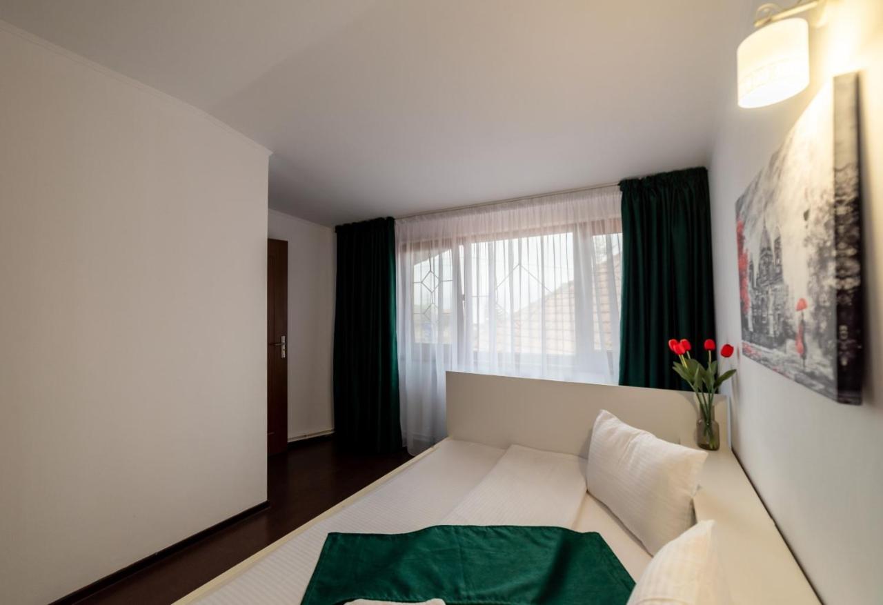 Escala Rooms Ghimbav Luaran gambar