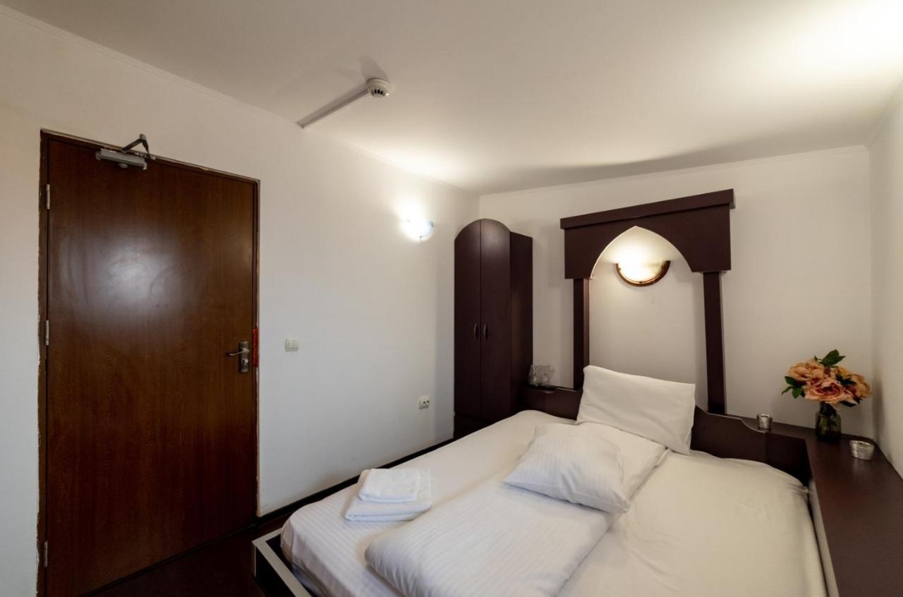 Escala Rooms Ghimbav Luaran gambar