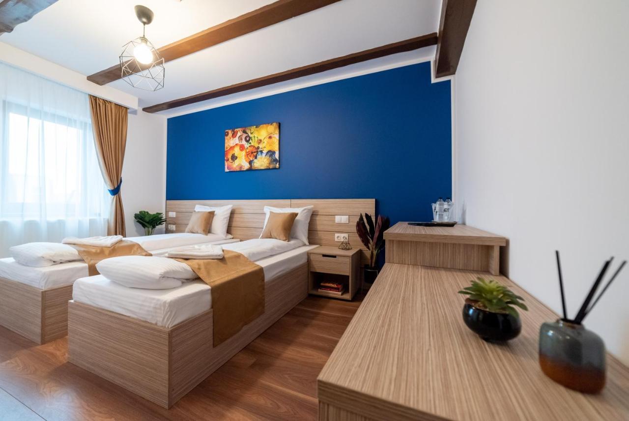 Escala Rooms Ghimbav Luaran gambar