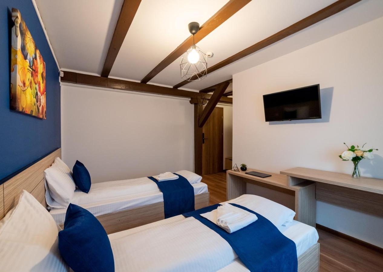 Escala Rooms Ghimbav Luaran gambar