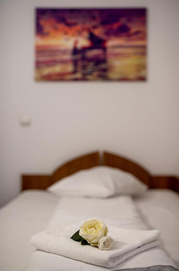 Escala Rooms Ghimbav Luaran gambar